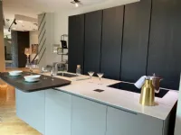 Cucina Poliform moderna con penisola altri colori in laccata opaco Phoenix