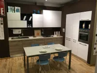 Scopri la cucina Noemi moderna di Lube cucine, altri colori disponibili, scontata del 60%!