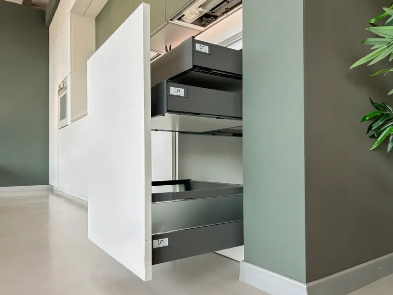 Cucina a prezzo ribassato lineare moderna Cucina trend verde opaco Forma 2000