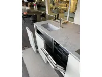 Scopri la cucina ad isola Case System in laccato opaco bianco a prezzo scontato!