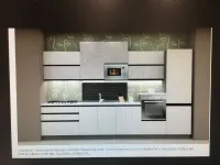 Scopri la cucina Era di Net Cucine in OFFERTA OUTLET con prezzo riservato! Non perdere questa opportunit!