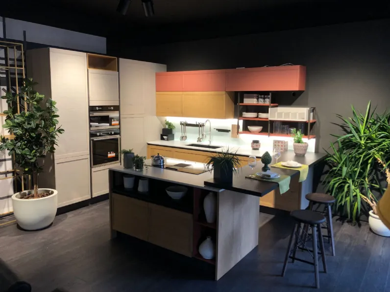 Cucina ad angolo in legno modello Flavour  ad un prezzo riservato 