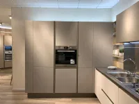 Scopri la cucina grigio moderna ad angolo Start time di Veneta Cucine a soli 7900!