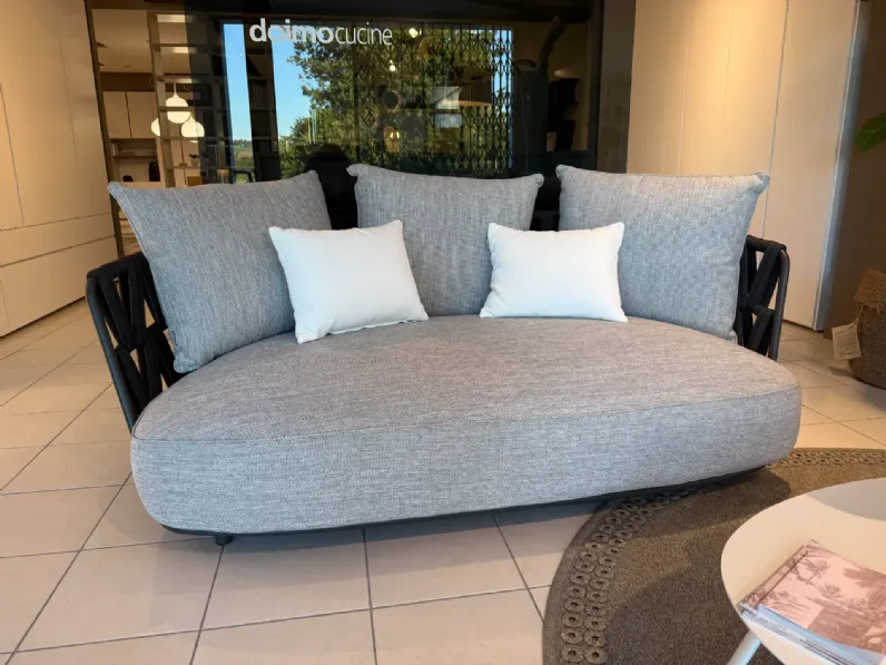 Divano per l'esterno Swipe sofa a marchio Talenti a prezzo scontato