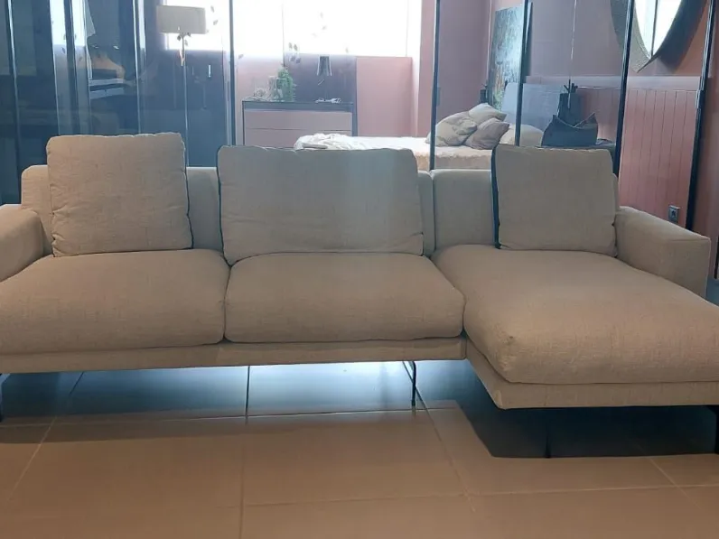 Divano Con penisola Gilmur Busnelli a 6900 Euro
