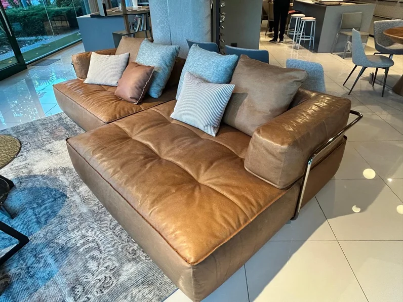 Divani Desirèe Melvil