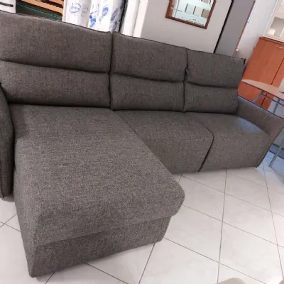 Divano in Tessuto stile moderno modello Bormio comfort scontato - 37%