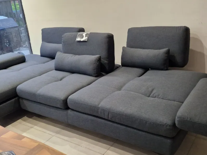Divani letto Nicoletti Home con penisola e sconto fino al 40%.