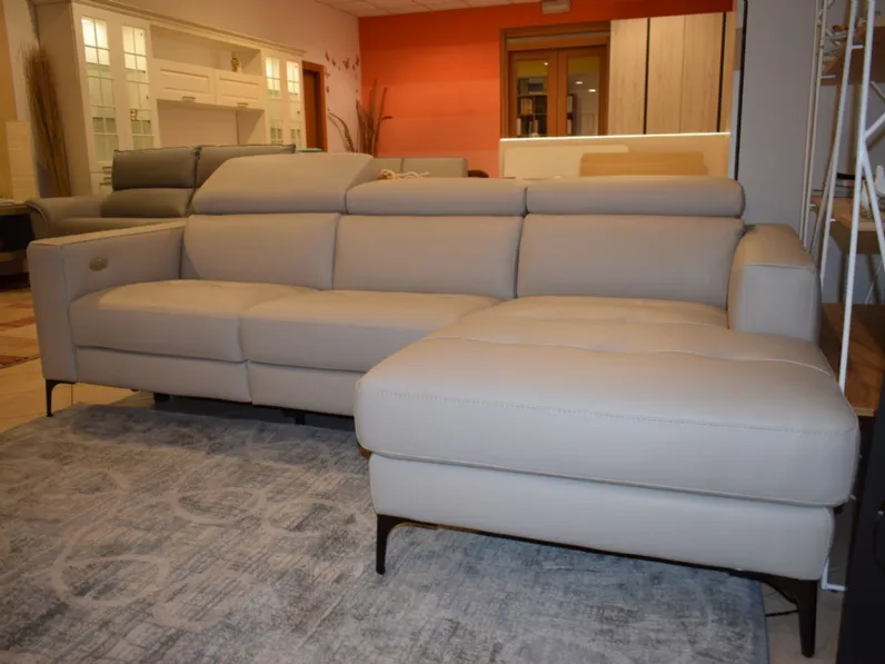 Divano Letto con penisola Matt Collezione esclusiva in Offerta Outlet a 2300 Euro