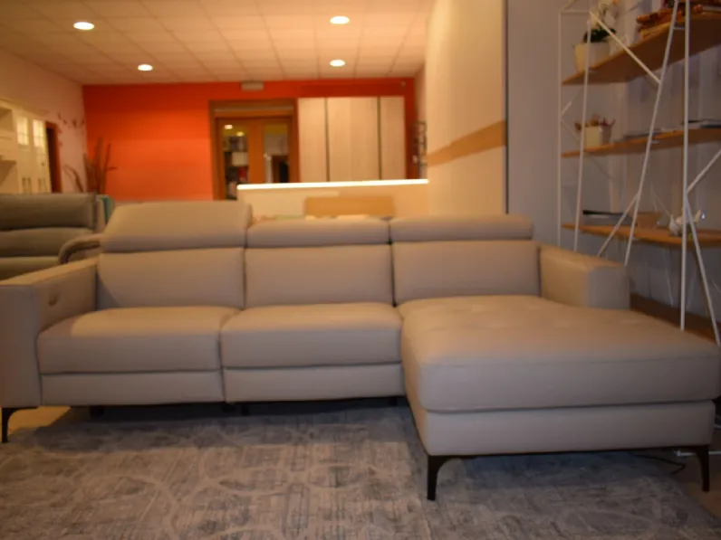 Divano Letto con penisola Matt Collezione esclusiva in Offerta Outlet a 2300 Euro