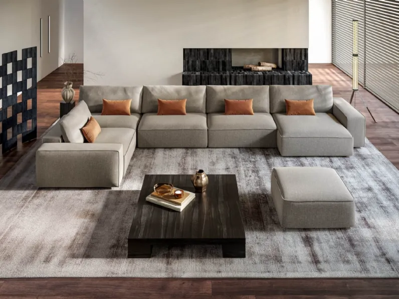 Divano da 5 posti modello Adam di Le comfort scontato