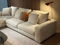 Divano Con penisola modello Ananta di Saba con forte sconto