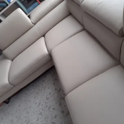 Divano in Pelle stile moderno modello Cubic scontato - 53%