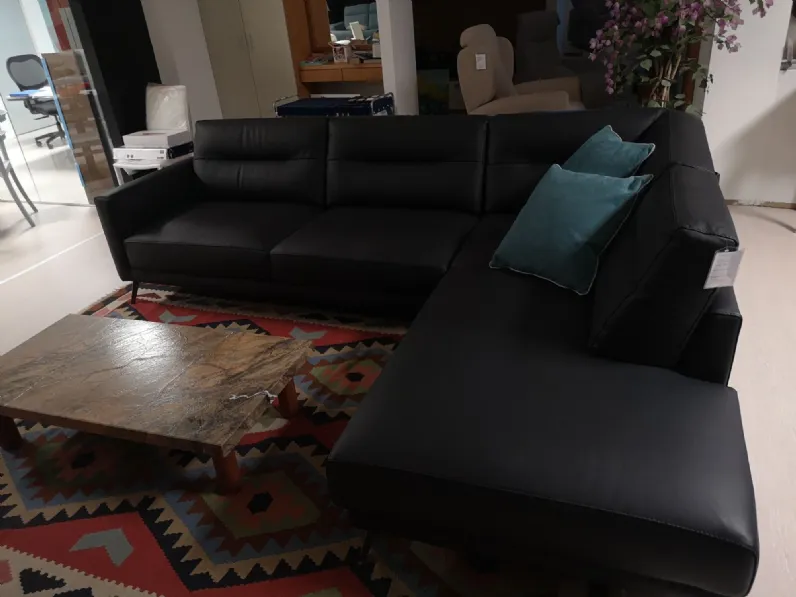 Divano Angolare Gost Excò a 2401 Euro
