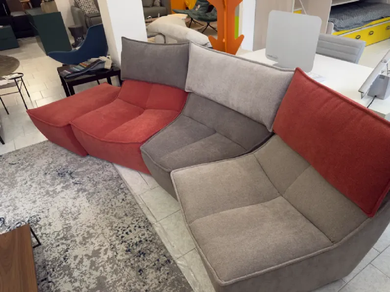 Divano Hip hop di Calia in stile design a prezzo Outlet