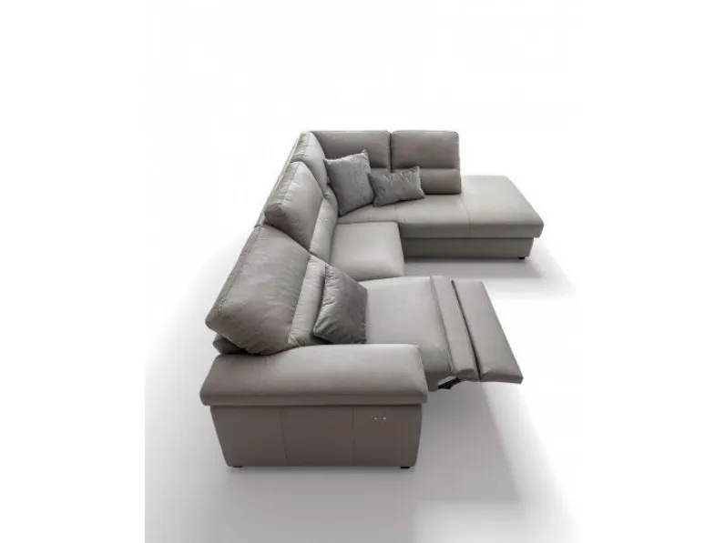 Divano Angolare Jaro Collezione esclusiva in Offerta Outlet a 2450 Euro