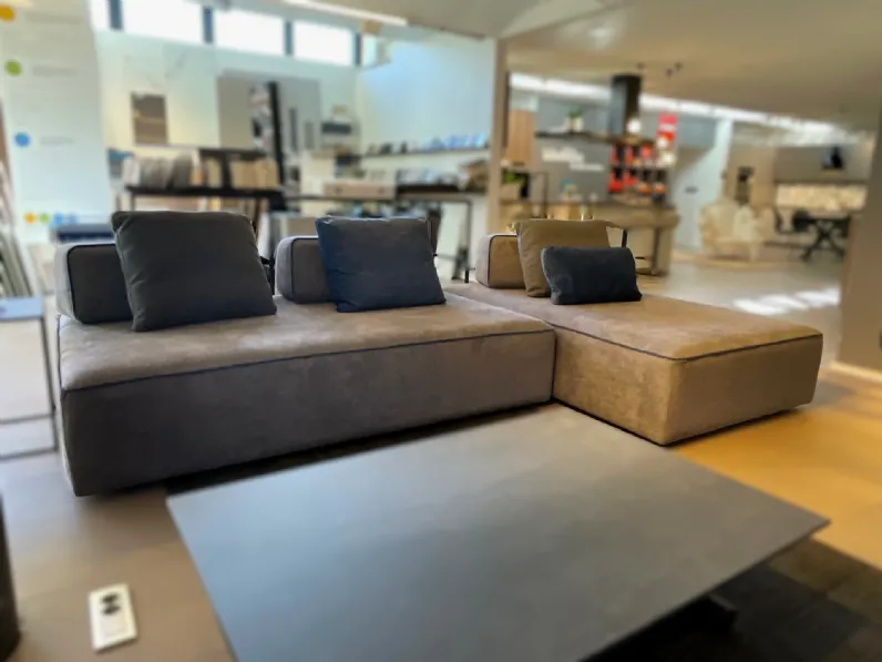 Divano Angolare modello Jest di Samoa con forte sconto