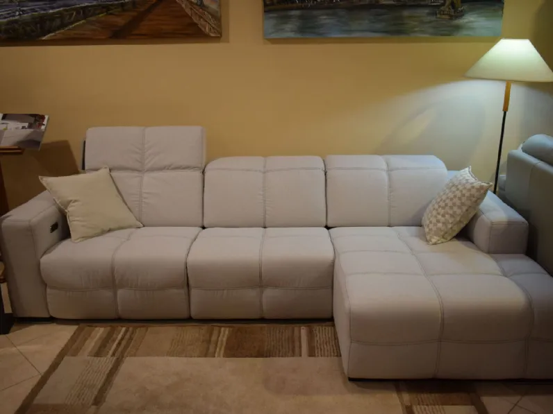 Divano in Tessuto stile moderno modello Sauvanne scontato - 40%