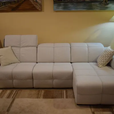 Divano in Tessuto stile moderno modello Sauvanne scontato - 40%