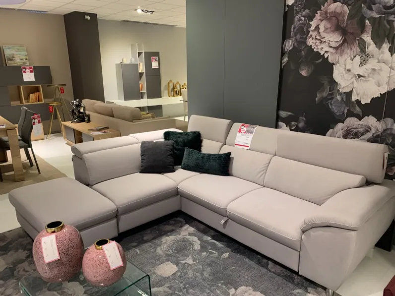 Divano Angolare modello Victory di Collezione esclusiva con forte sconto