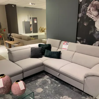 Divano Angolare modello Victory di Collezione esclusiva con forte sconto