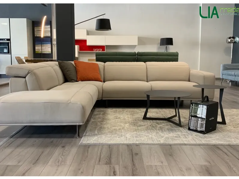 Divano Wing in Pelle non sfoderabile  di Nicoline scontato 50%