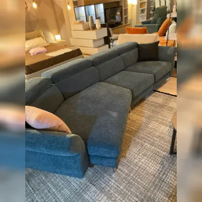 Divano Con penisola Aurora Le comfort in Offerta Outlet a 1270 Euro