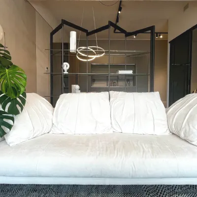 Divano Avenue Ditre italia a PREZZO OUTLET scontato del 50%