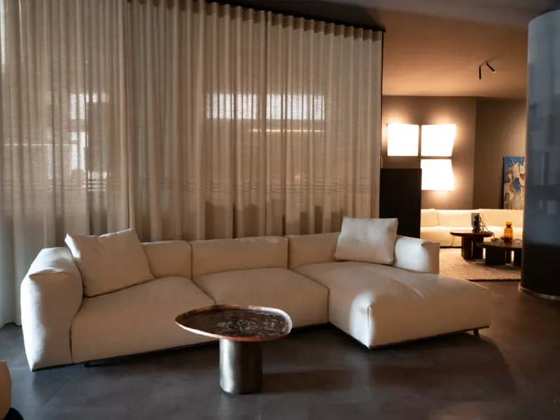 Divano Con penisola Dambodue B&b italia ad un prezzo conveniente