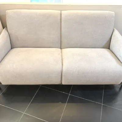 Divano Lineare Blank minimal Samoa in Offerta Outlet a 1290 Euro