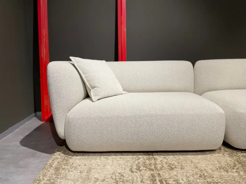 Divano Blossom Novamobili in Tessuto a 3999€. Un must per la tua casa!