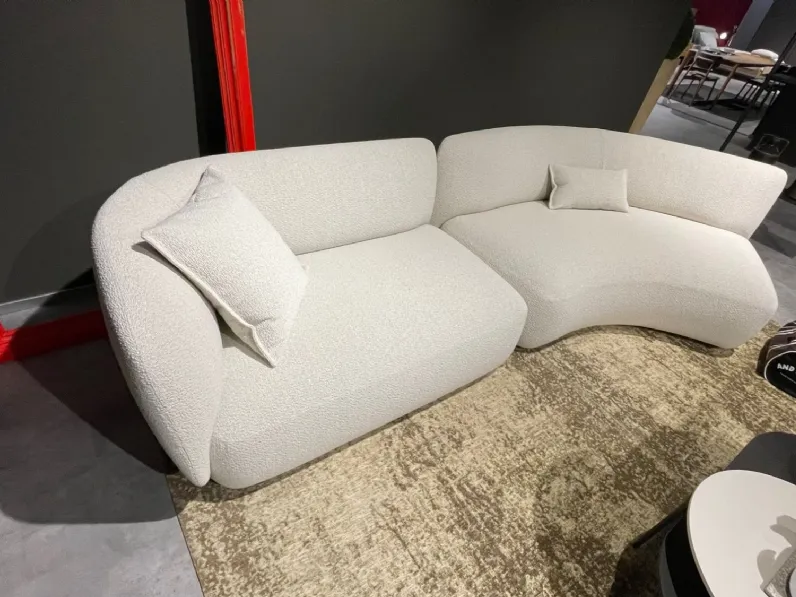 Divano Blossom Novamobili in Tessuto a 3999€. Un must per la tua casa!