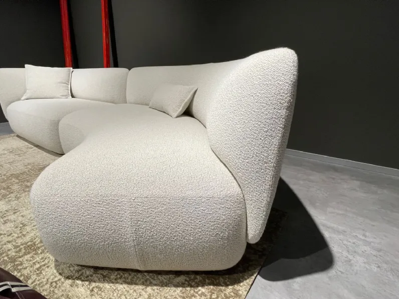 Divano Blossom Novamobili in Tessuto a 3999€. Un must per la tua casa!