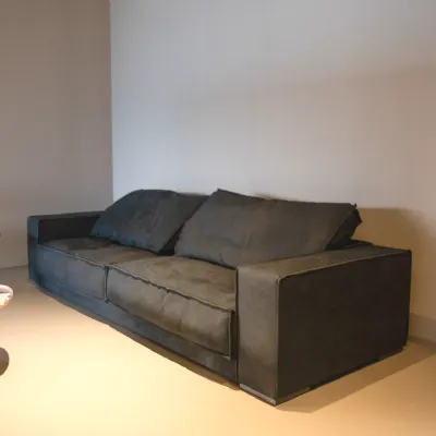 Divano Budapest soft di Baxter in stile design a prezzo scontato