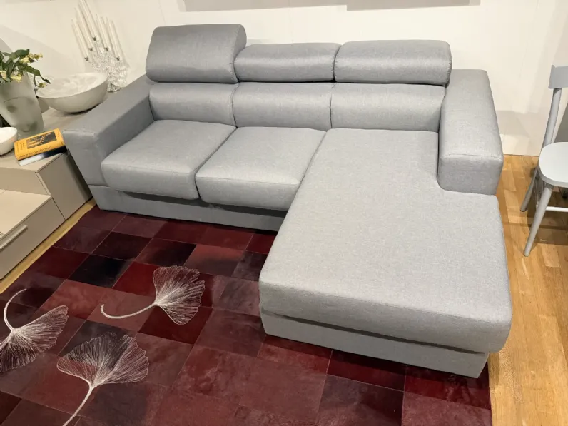 Divano Capri tessuto in poliuretano  Salvetti a prezzo Outlet