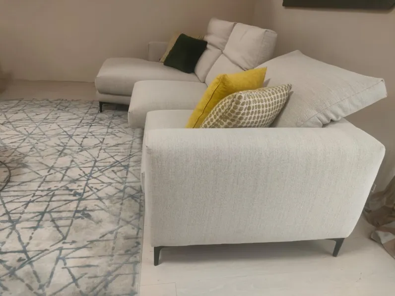 Divano Capri tessuto in misto piuma  Rosini in Offerta Outlet