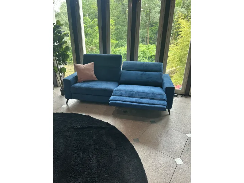 Divano Christopher movimento relax di Le comfort in stile moderno a prezzo Outlet