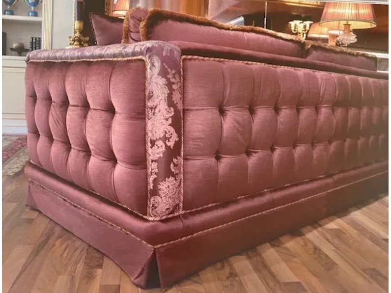Divano Classico italiano seta e velluto  di Md work in stile classico a prezzo Outlet