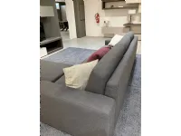 Divano con penisola artigianale. Comodo, sconto 38%. Prezzi outlet!