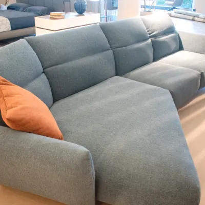 Divano Con penisola Blum Ditre italia in Offerta Outlet a 5390 Euro