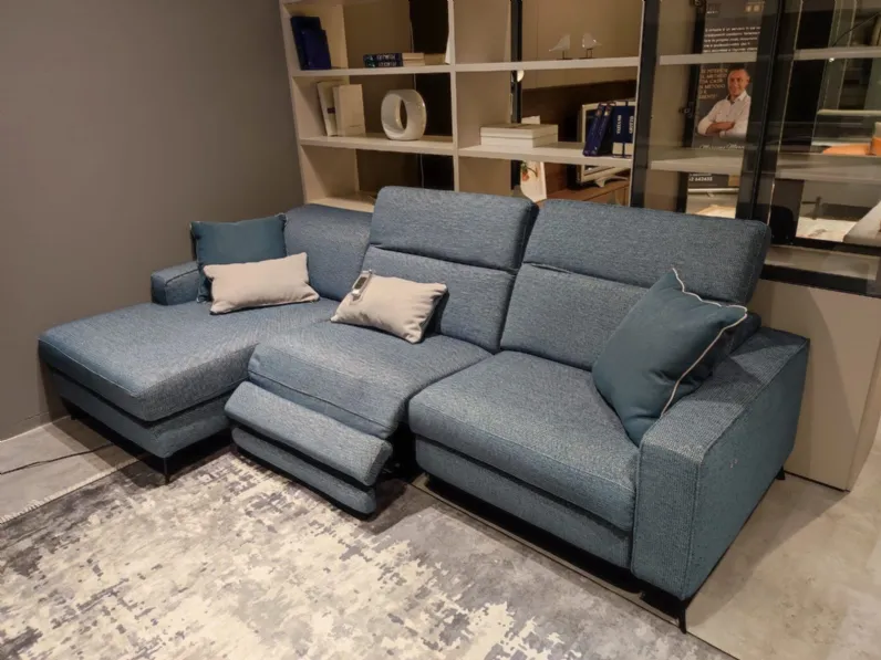Divano in Tessuto stile moderno modello Christopher scontato - 61%