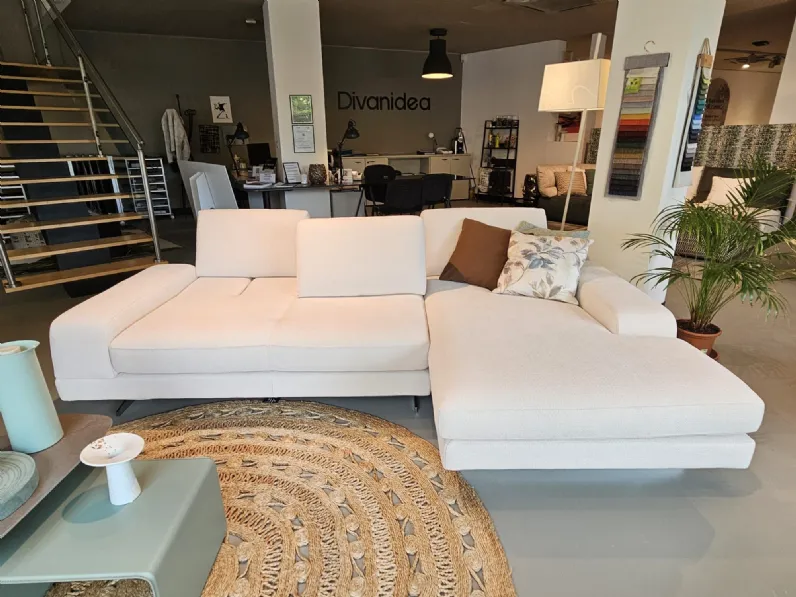 Divano in Tessuto stile design modello Movie scontato - 20%