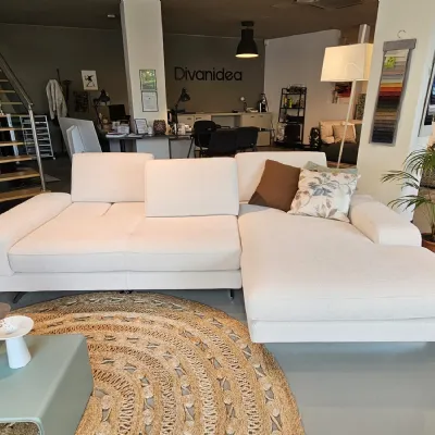 Divano in Tessuto stile design modello Movie scontato - 20%