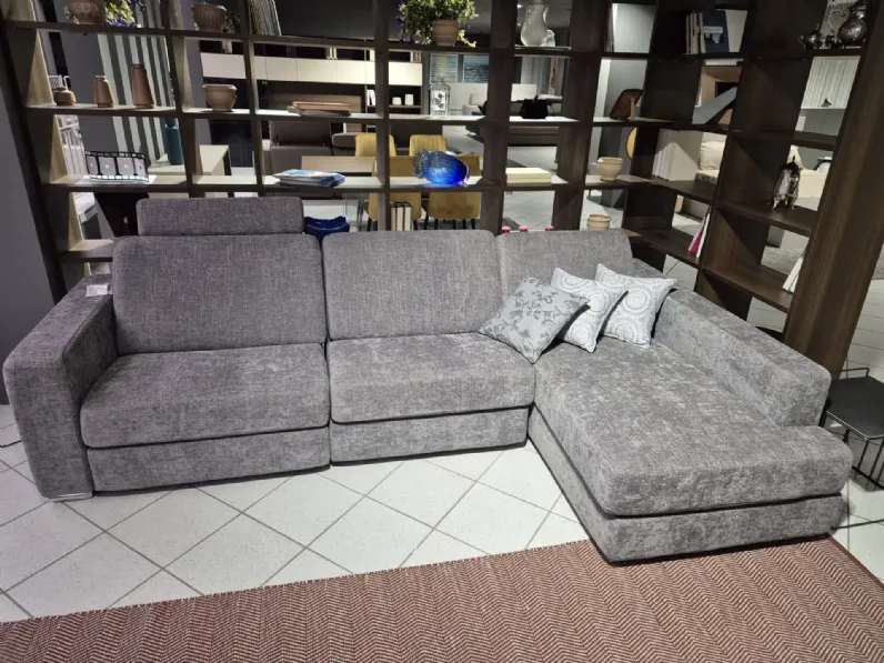 Divano Dylan di Doimo salotti in stile moderno a prezzo Outlet