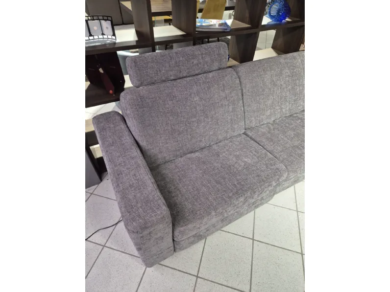 Divano Dylan di Doimo salotti in stile moderno a prezzo Outlet