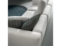 Divano design tessuto Ginny  di Samoa con sconto del - 35%