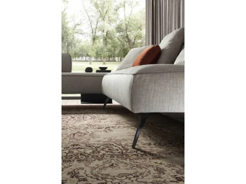 Divano con penisola in stile Design Con seduta fissa con forte sconto