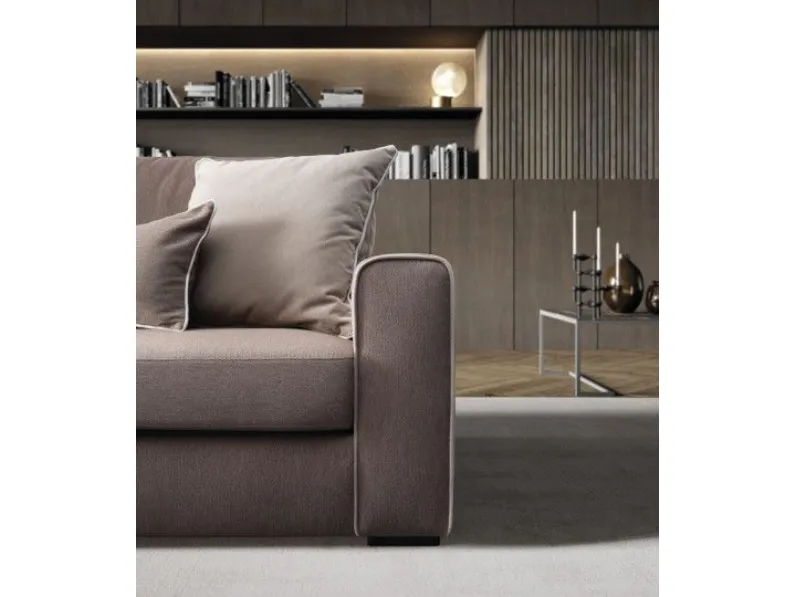 Divano Icaro di Le comfort in stile moderno a prezzo scontato