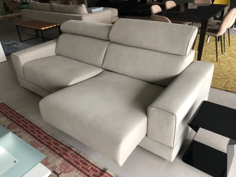 Divano in Tessuto stile moderno modello James scontato - 50%