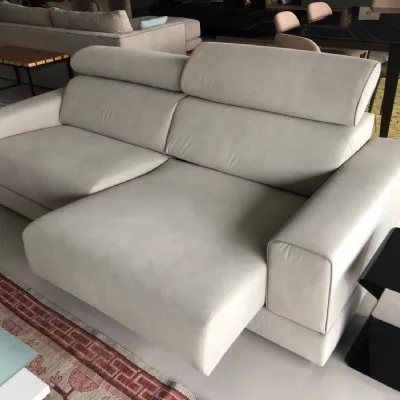 Divano in Tessuto stile moderno modello James scontato - 50%